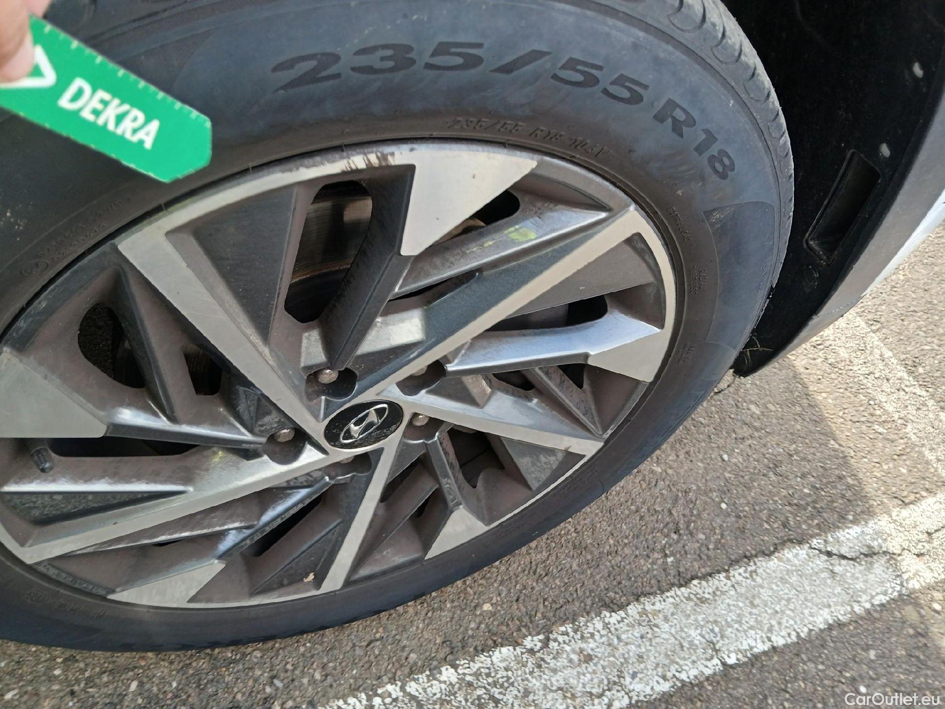  Hyundai  Tucson HYUNDAI  / 2020 / 5P / todoterreno 1.6 CRDI 100kW (136CV) 48V Tecno DCT 2C #51