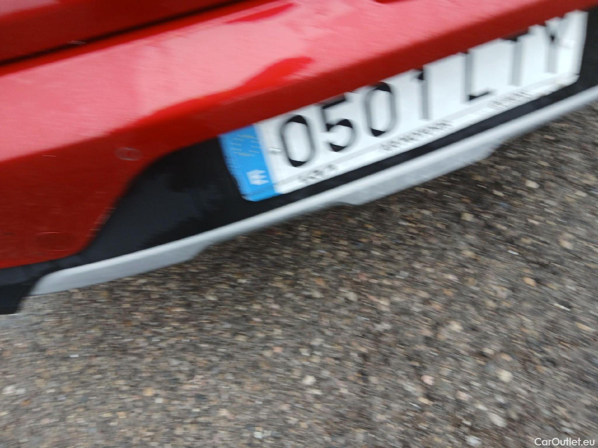  KIA  Niro KIA  / 2019 / 5P / crossover 1.6 GDi HEV 104kW (141CV) Drive #17