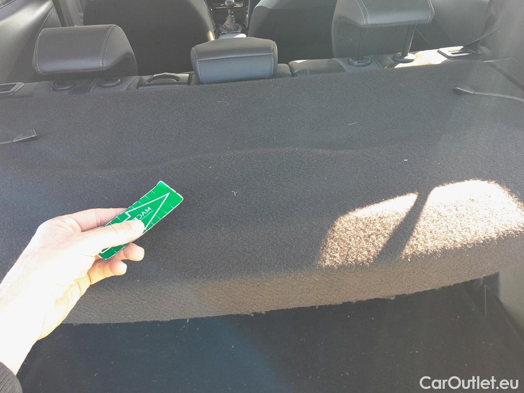  Peugeot  2008 PEUGEOT  / 2019 / 5P / todoterreno Allure BlueHDI 81kW (110CV) #5