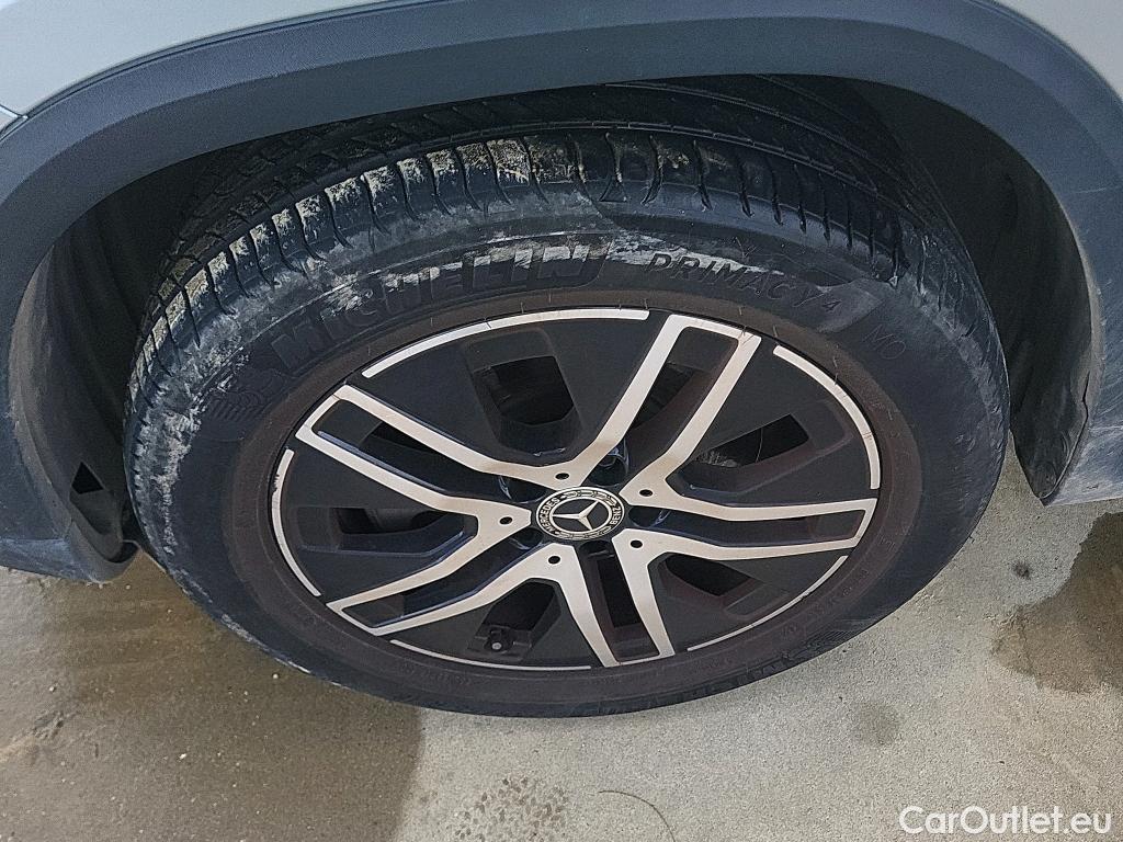  Mercedes  GLA MERCEDES-BENZ  / 2020 / 5P / todoterreno  250 e #3