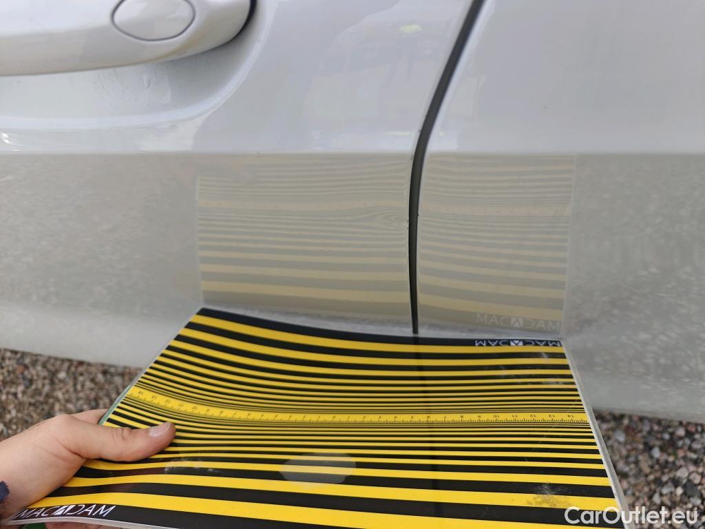  Bmw  Serie 1 BMW  / 2019 / 5P / berlina con portón 118i #2