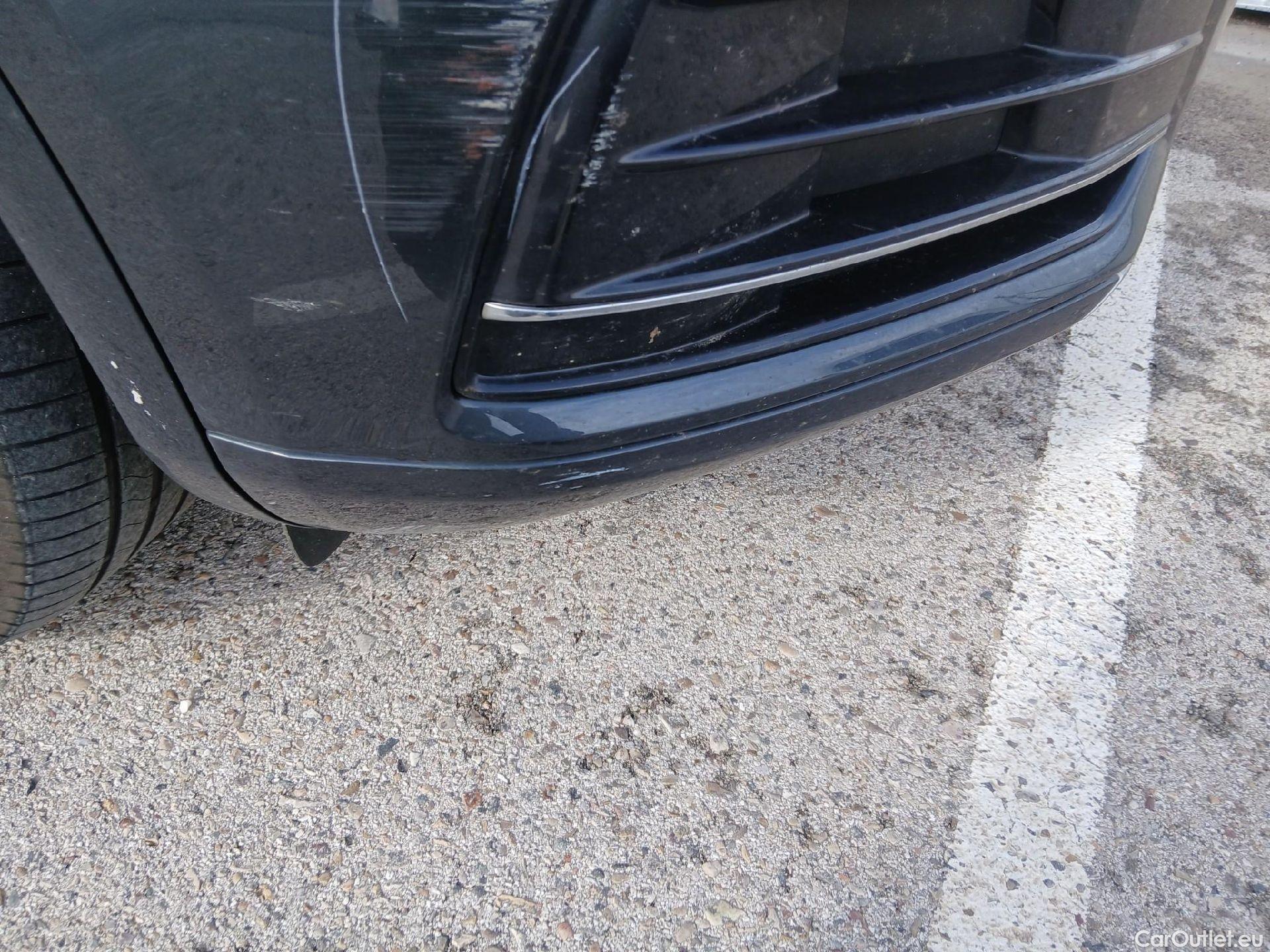  Audi  Q5 AUDI  / 2016 / 5P / todoterreno Design 35 TDI 120kW S tronic (AC) #9