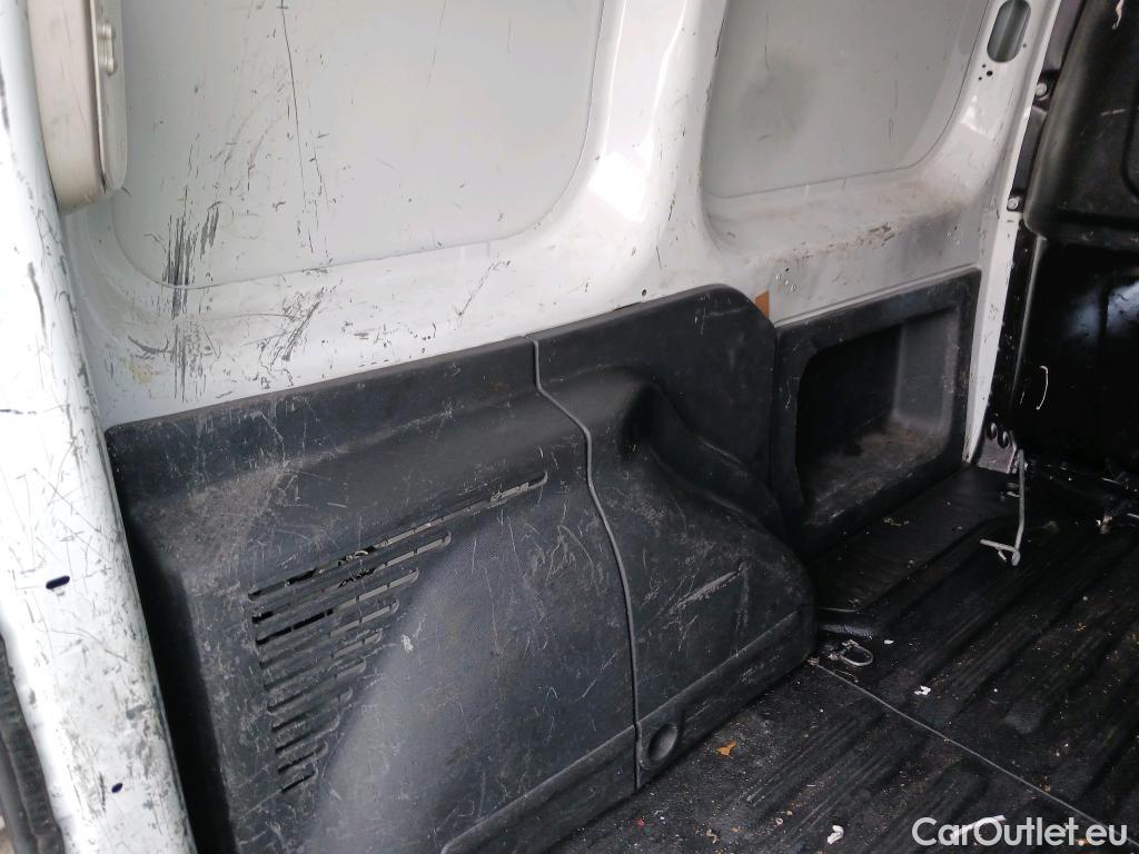  Nissan  NV200 NISSAN NV250 / 2019 / 4P / furgón 2pl 1.5dCi 70 kW (95CV) L1H1 COMFORT #77