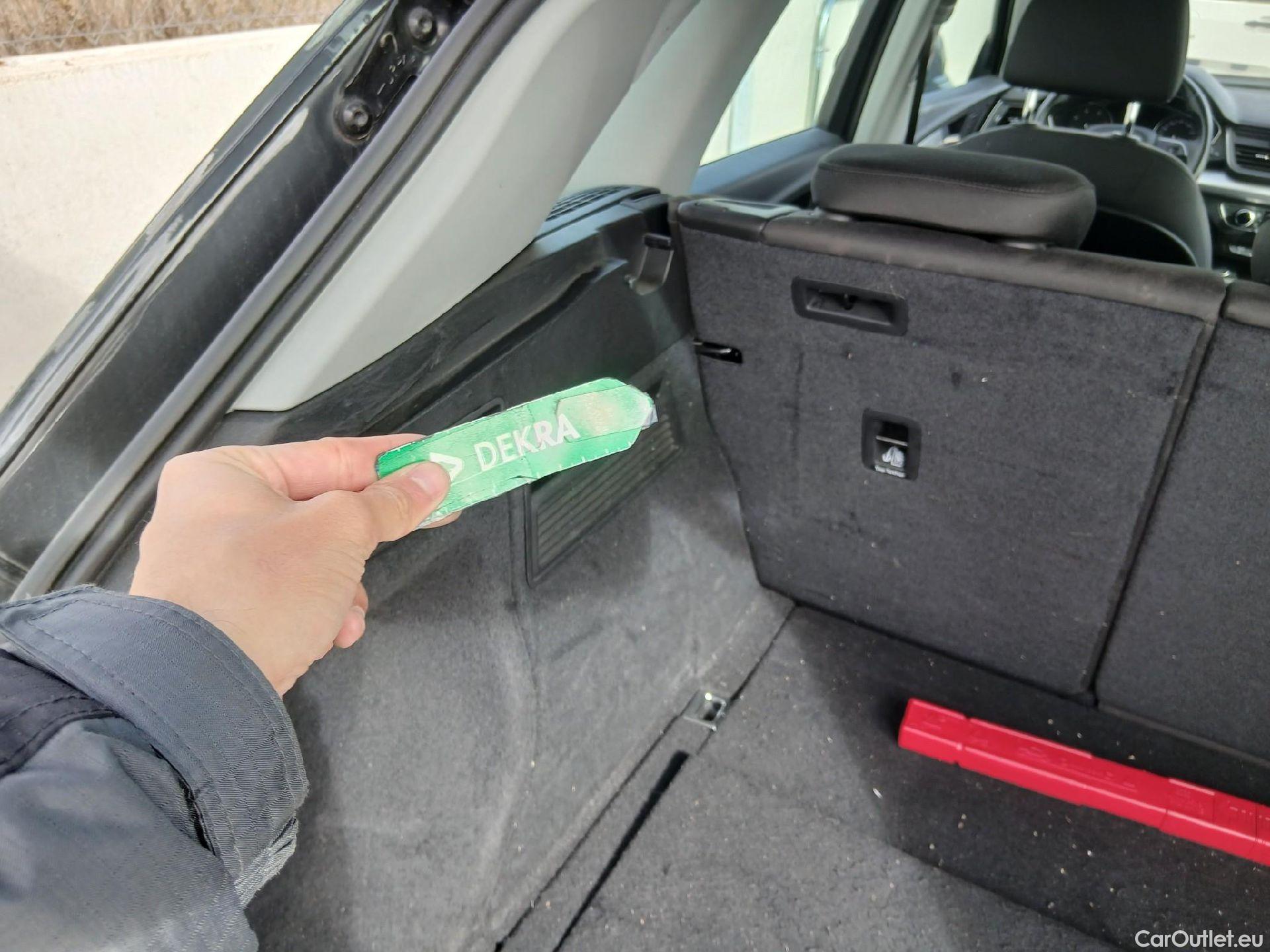  Audi  Q5 AUDI  / 2016 / 5P / todoterreno Design 35 TDI 120kW S tronic (AC) #40