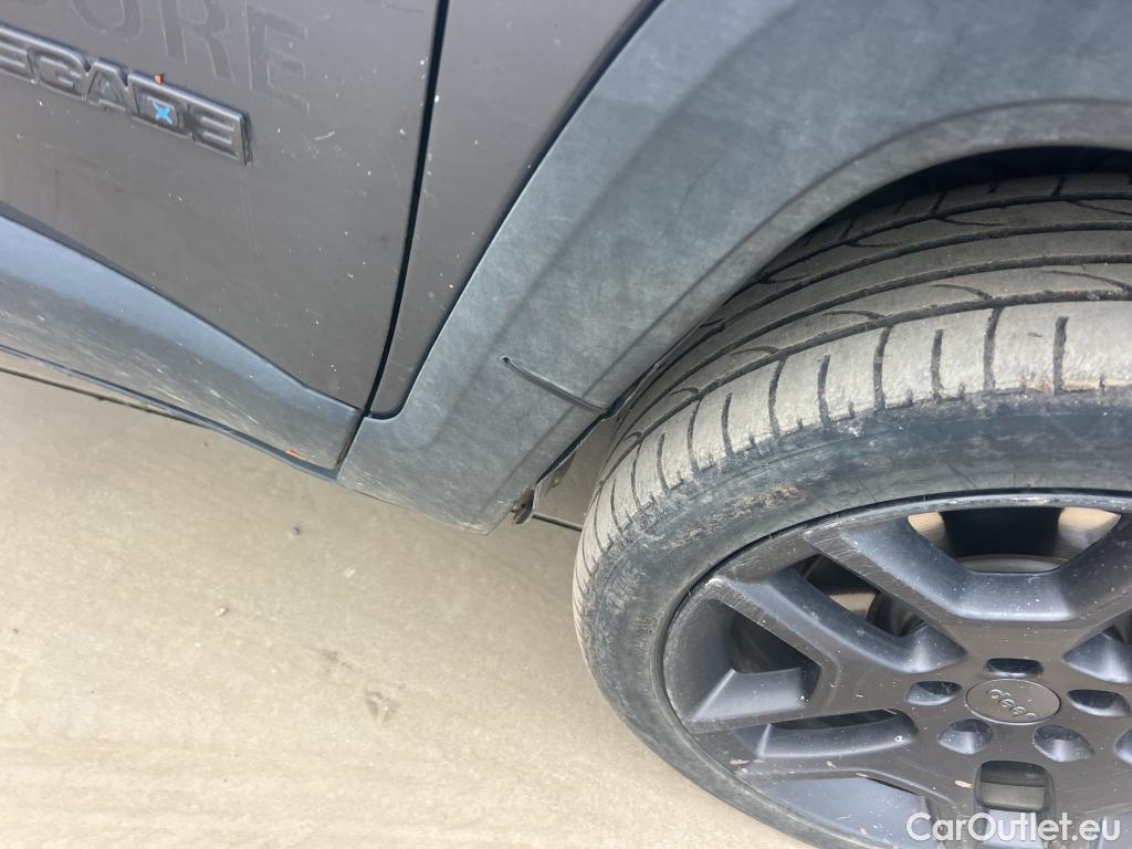  Jeep  Patriot JEEP Renegade / 2014 / 5P / todoterreno S 1.3 PHEV 177kW (240CV) AT AWD #4