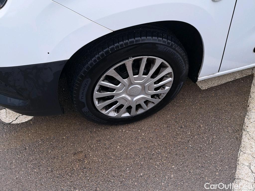  Toyota  Proace TOYOTA  City / 2020 / 4P / combi 1.5D 75kW (100CV) GX L1 (CX) #33