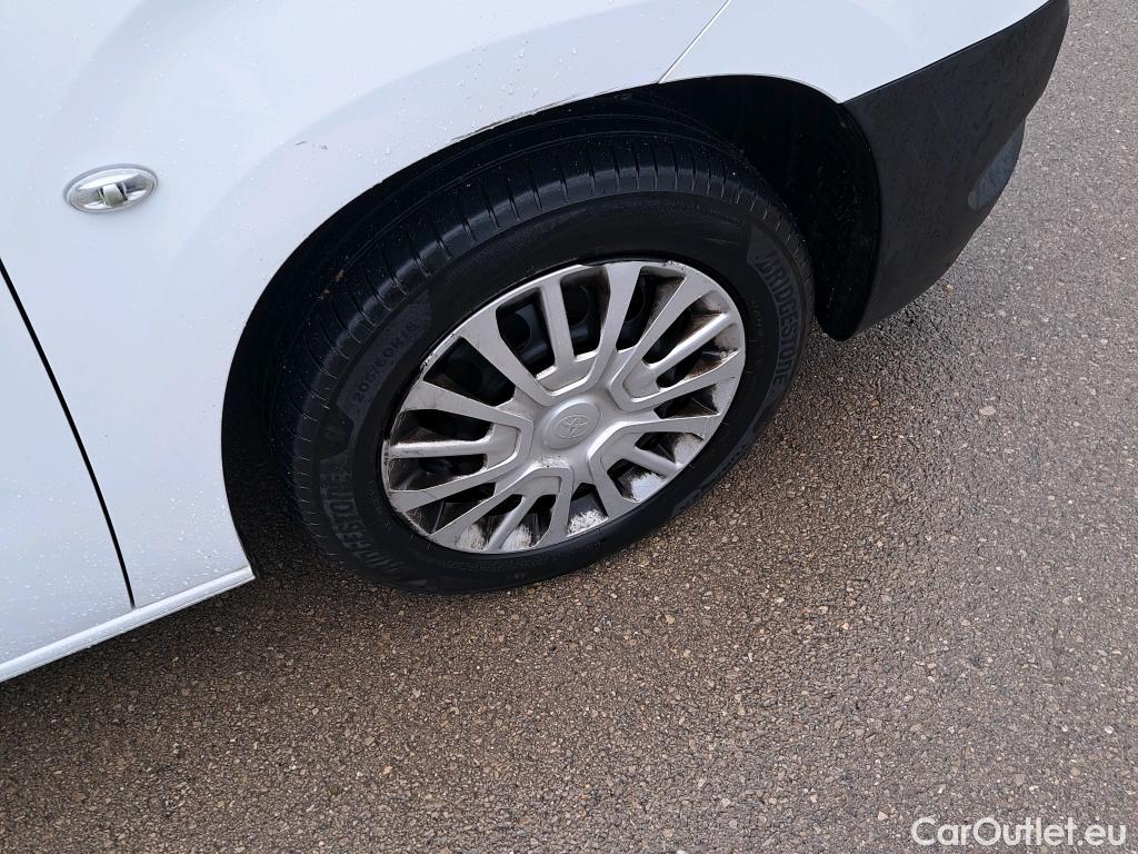  Toyota  Proace TOYOTA  City / 2020 / 4P / combi 1.5D 75kW (100CV) GX L1 (CX) #31