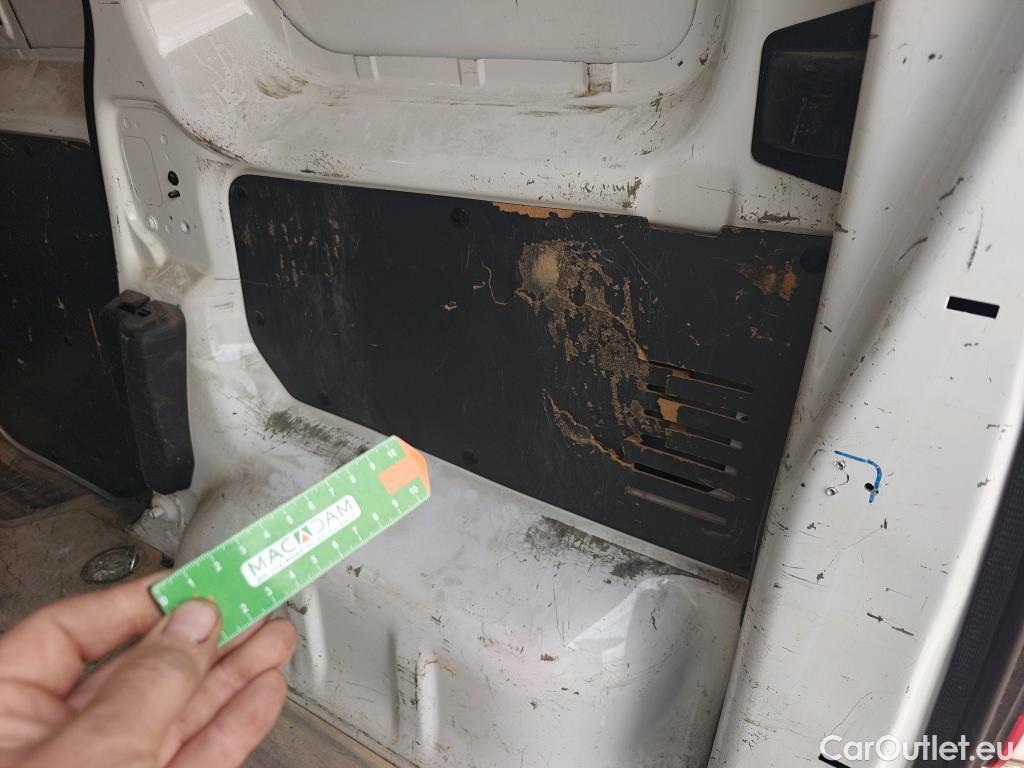  Citroen  Jumpy CITROEN  / 2016 / 4P / furgón Talla XS BlueHDi 120 S&S 6v CityVan #37