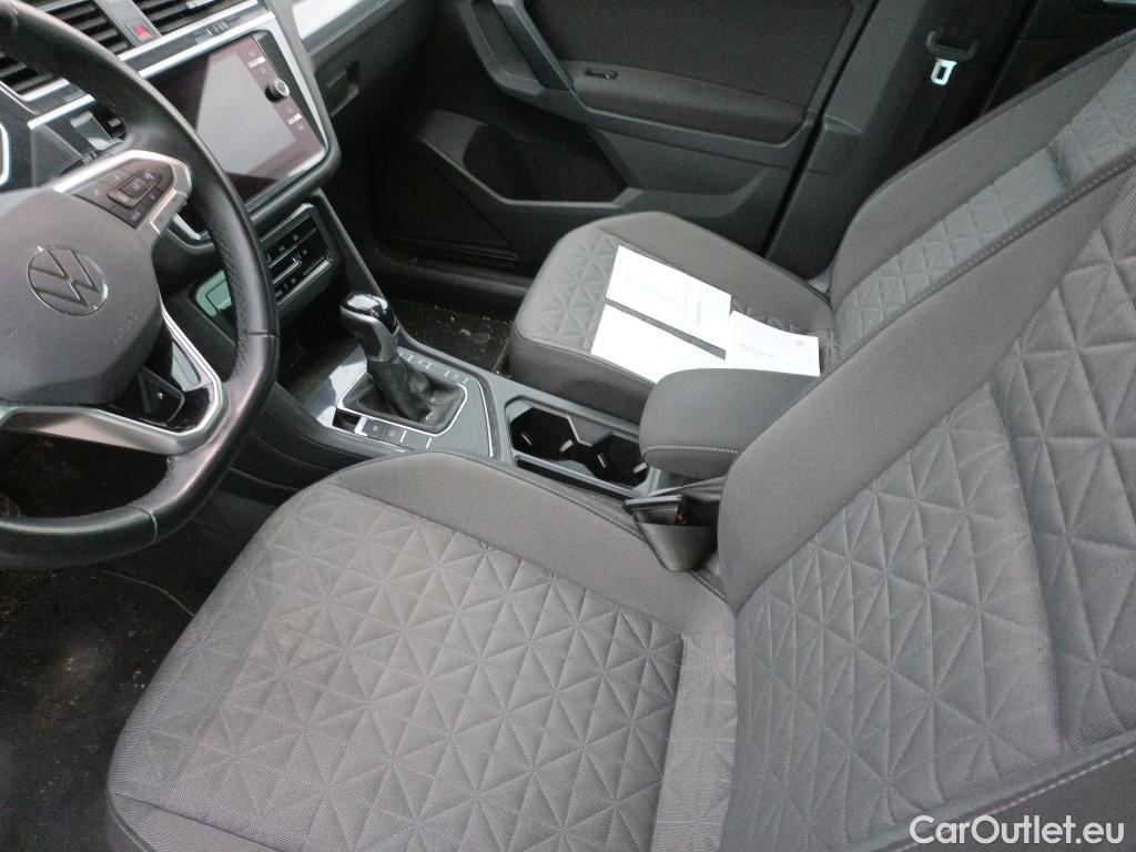  Volkswagen  Tiguan VOLKSWAGEN  / 2020 / 5P / todoterreno Life 1.4 TSI eHybrid 180kW (245CV) DSG #8