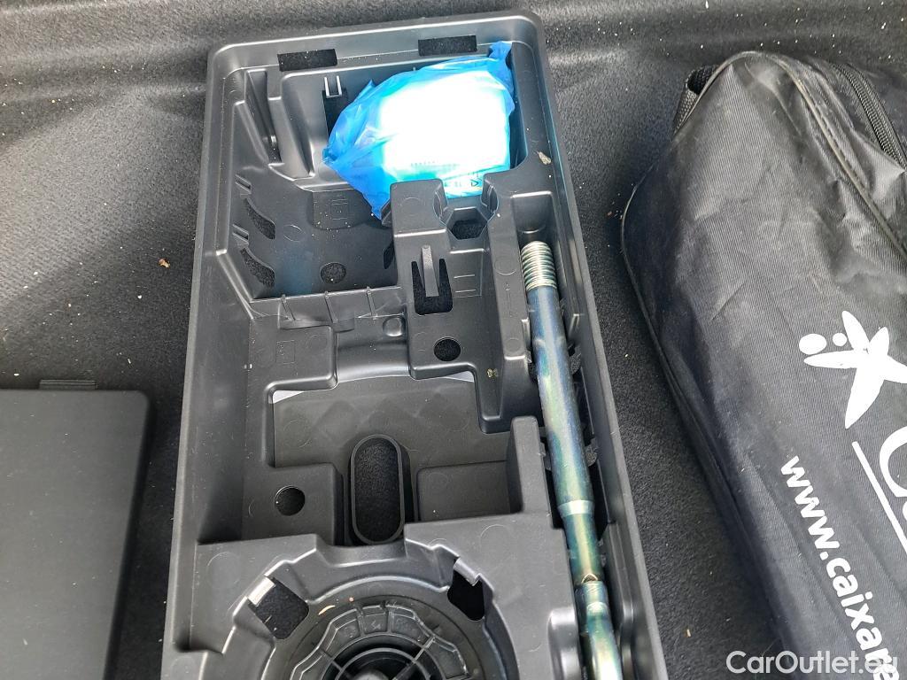  Peugeot  3008 PEUGEOT  / 2020 / 5P / todoterreno 1.5 BlueHDi 96kW (130CV) S&S Active Pack (CM) #11