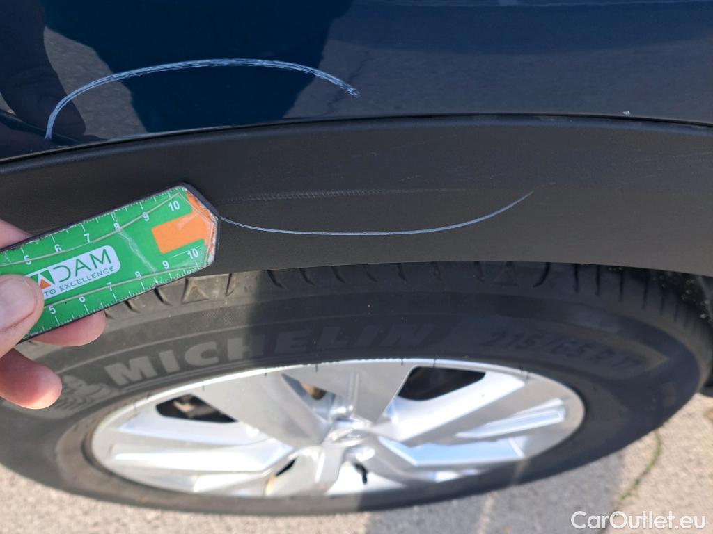  Peugeot  3008 PEUGEOT  / 2020 / 5P / todoterreno 1.5 BlueHDi 96kW (130CV) S&S Active Pack (CM) #20