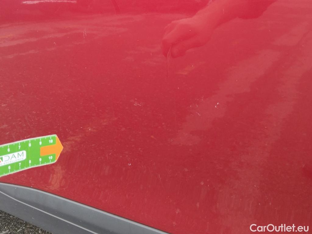  Peugeot  2008 PEUGEOT  / 2019 / 5P / todoterreno Active Pack BlueHDI 81kW (110CV) #16