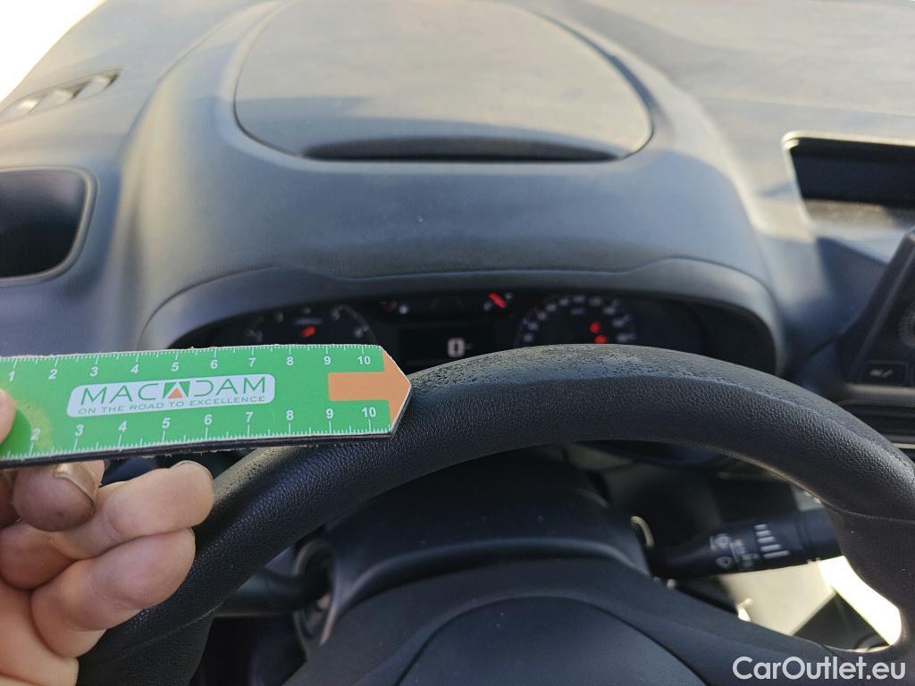  Opel  Combo OPEL  / 2018 / 3P / furgón derivado de turismo 1.6 TD S/S 74kW (100CV) Express L H1 650 #29