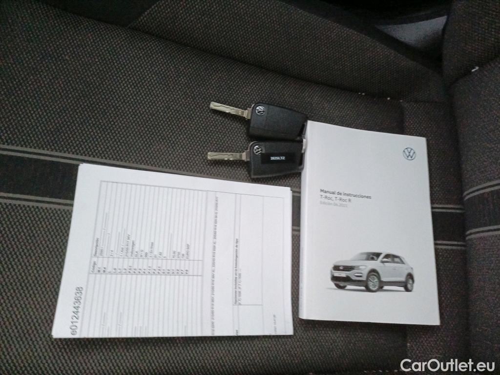  Volkswagen  T-ROC VOLKSWAGEN  / 2017 / 5P / todoterreno Advance 1.0 TSI 81kW (110CV) #17