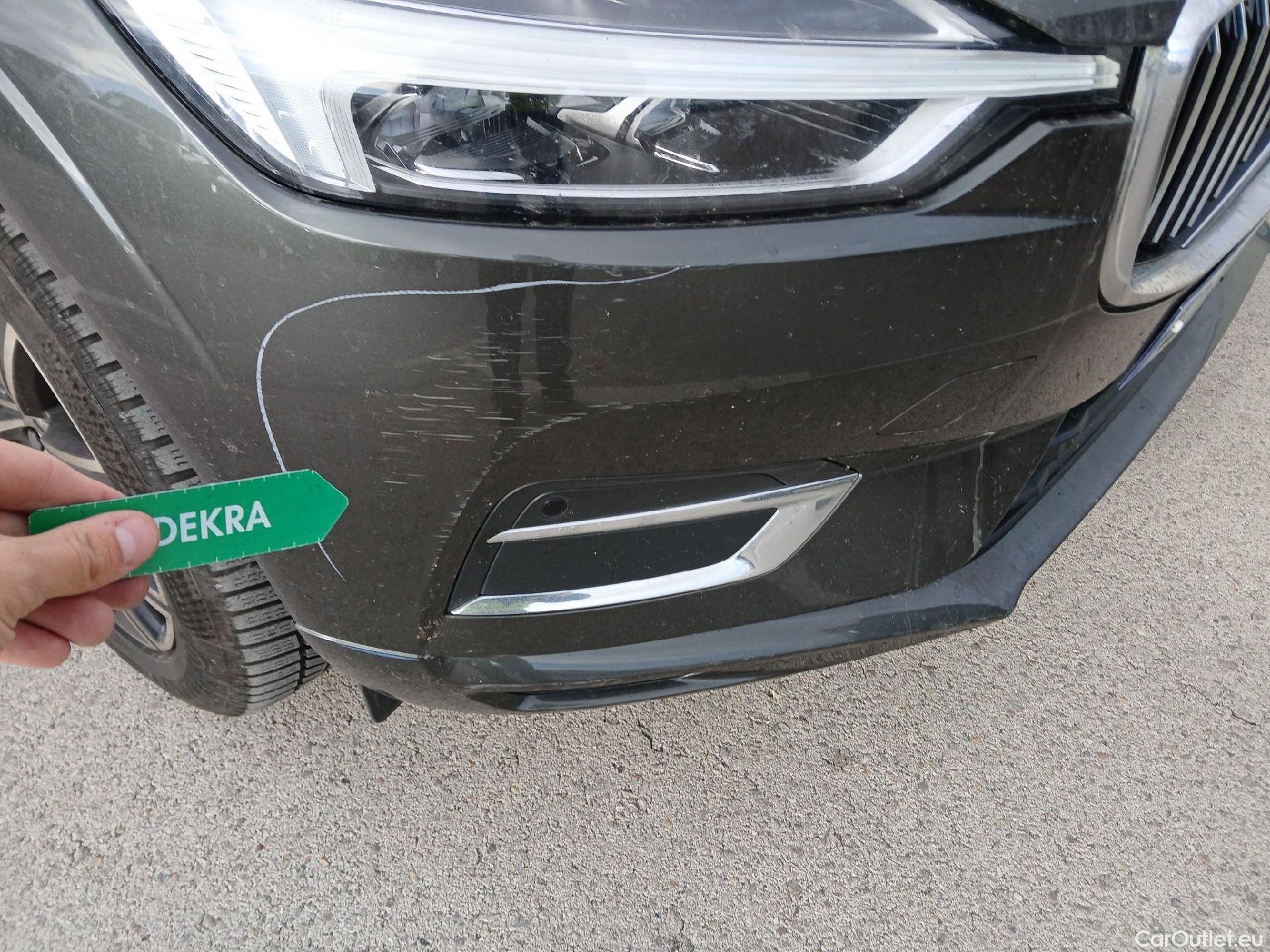  Volvo  XC60 VOLVO  / 2017 / 5P / todoterreno 2.0 B4 D4 AWD Inscription Auto #3