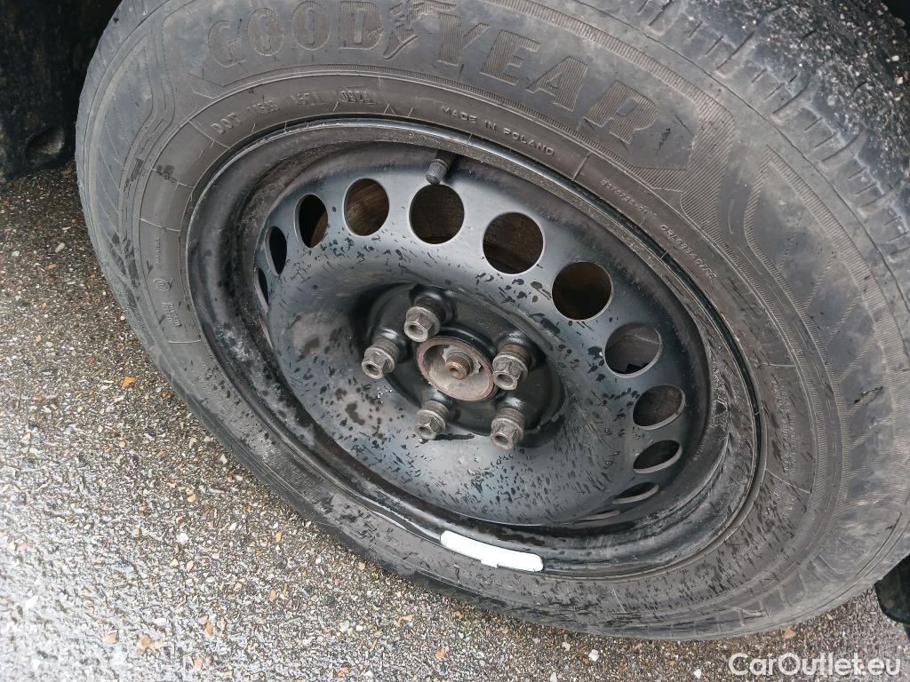  Land Rover  Discovery VOLKSWAGEN Transporter / 2020 / 4P / furgón Furgón Corto TN 2.0 TDI 110kW 4MO #44