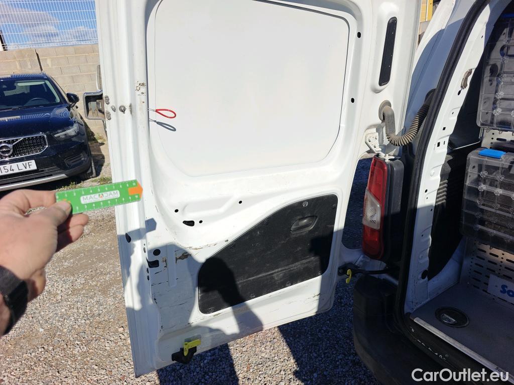  Opel  Combo OPEL  / 2018 / 3P / furgón derivado de turismo 1.6 TD S/S 74kW (100CV) Express L H1 650 #13