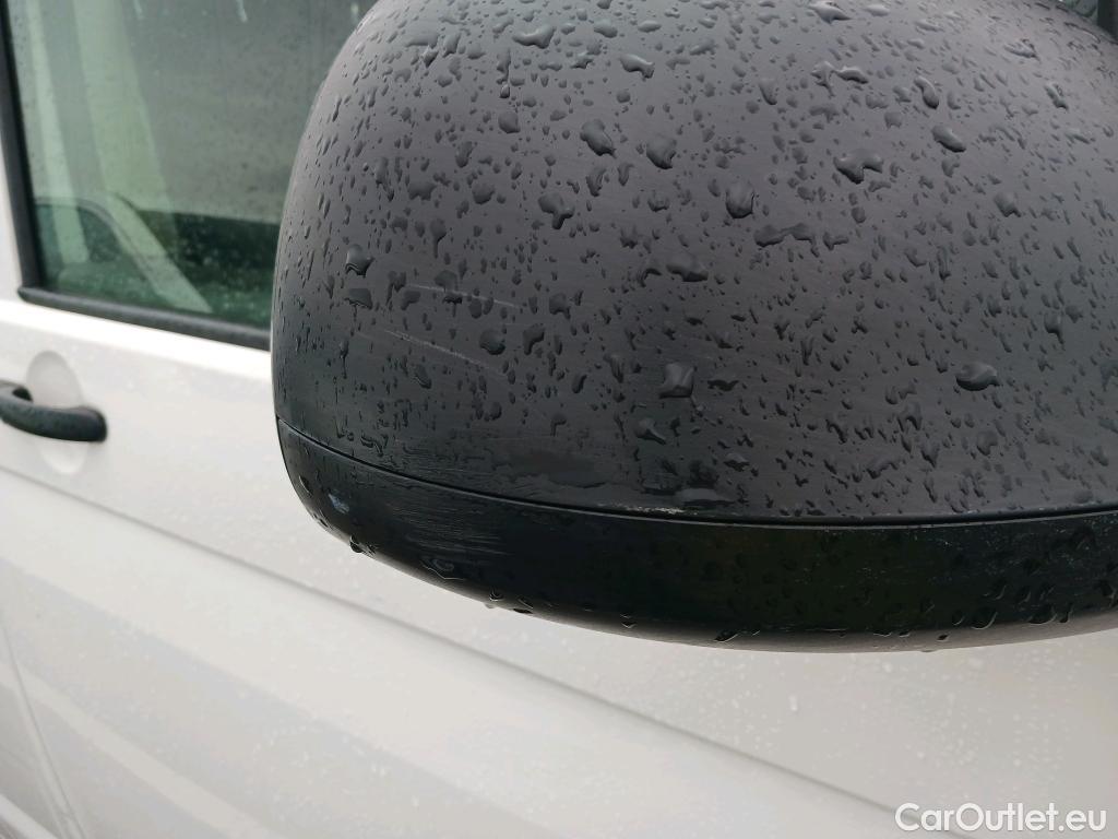  Land Rover  Discovery VOLKSWAGEN Transporter / 2020 / 4P / furgón Furgón Corto TN 2.0 TDI 110kW 4MO #53