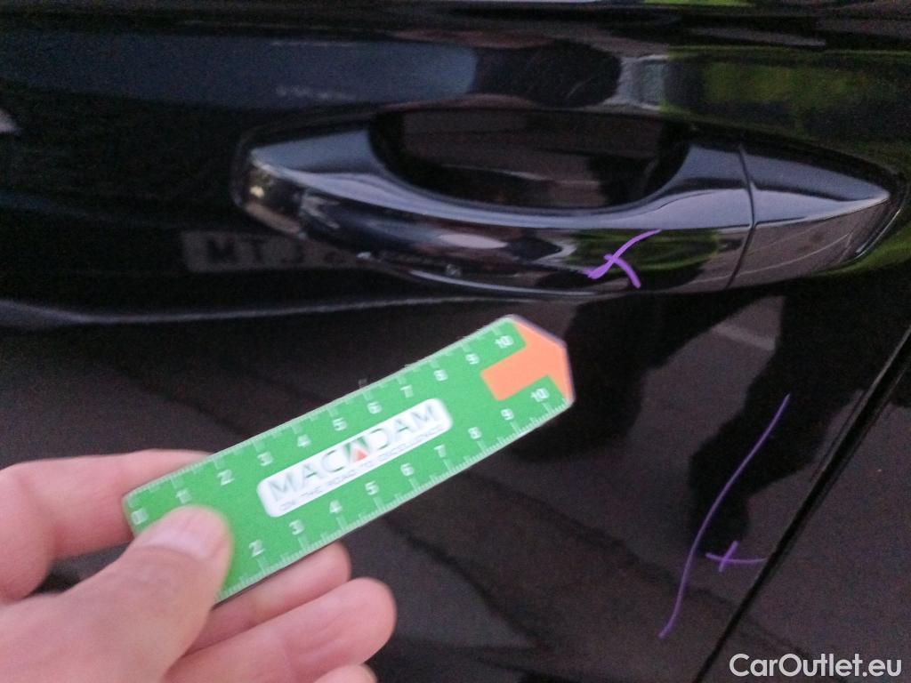  Volkswagen  T-ROC VOLKSWAGEN  / 2017 / 5P / todoterreno Advance 1.0 TSI 81kW (110CV) #31