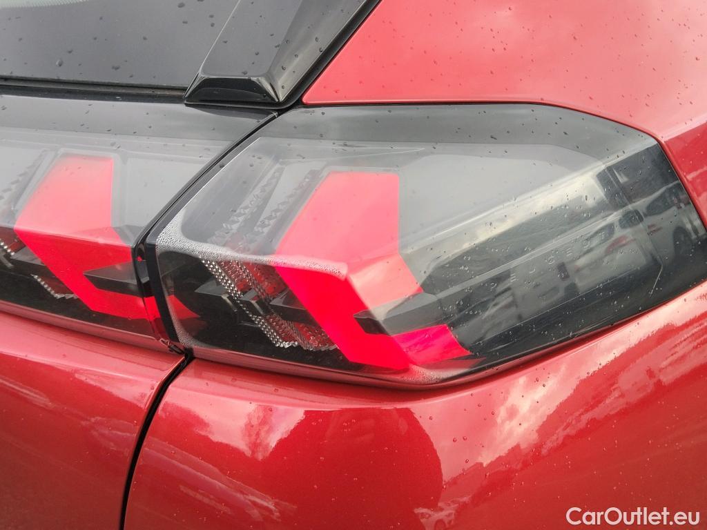  Peugeot  2008 PEUGEOT  / 2019 / 5P / todoterreno Active Pack BlueHDI 81kW (110CV) #1