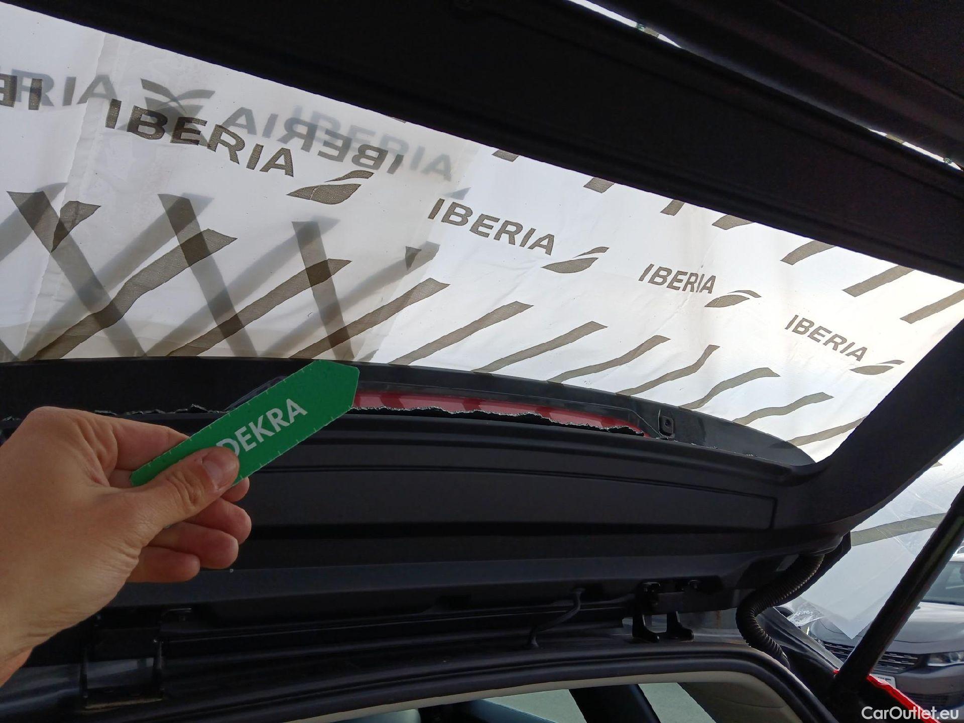  Volvo  XC60 VOLVO  / 2017 / 5P / todoterreno 2.0 B4 D4 AWD Inscription Auto #14