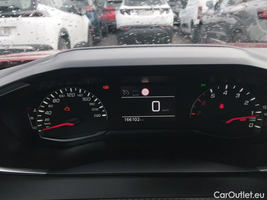  Peugeot  2008 PEUGEOT  / 2019 / 5P / todoterreno Active Pack BlueHDI 81kW (110CV) #34