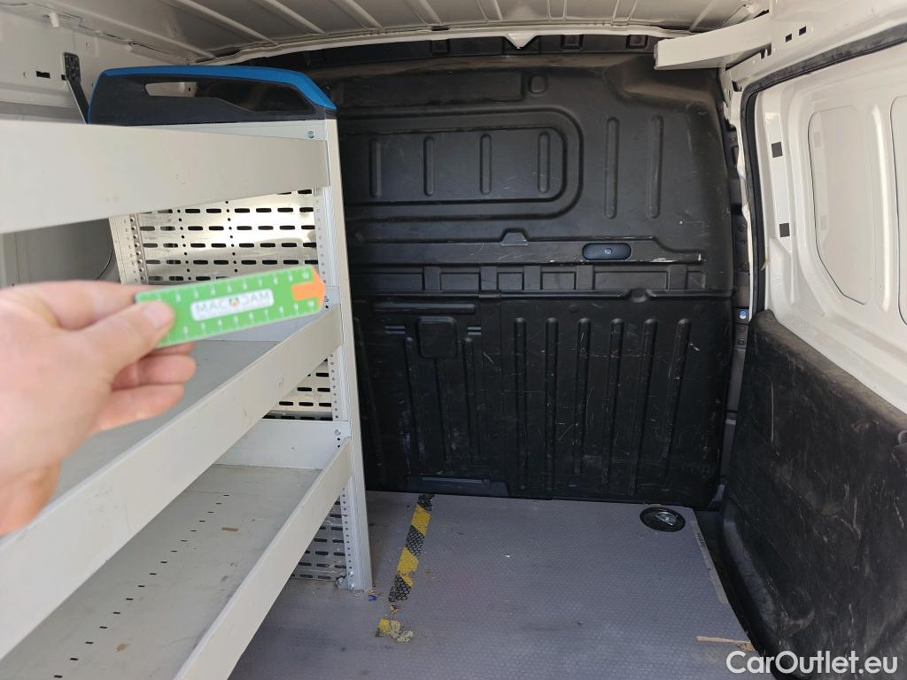  Opel  Combo OPEL  / 2018 / 3P / furgón derivado de turismo 1.6 TD S/S 74kW (100CV) Express L H1 650 #15