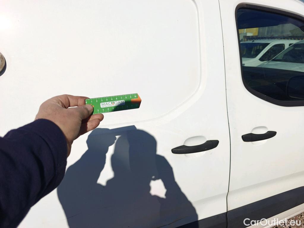  Opel  Combo OPEL  / 2018 / 3P / furgón derivado de turismo 1.6 TD S/S 74kW (100CV) Express L H1 650 #3