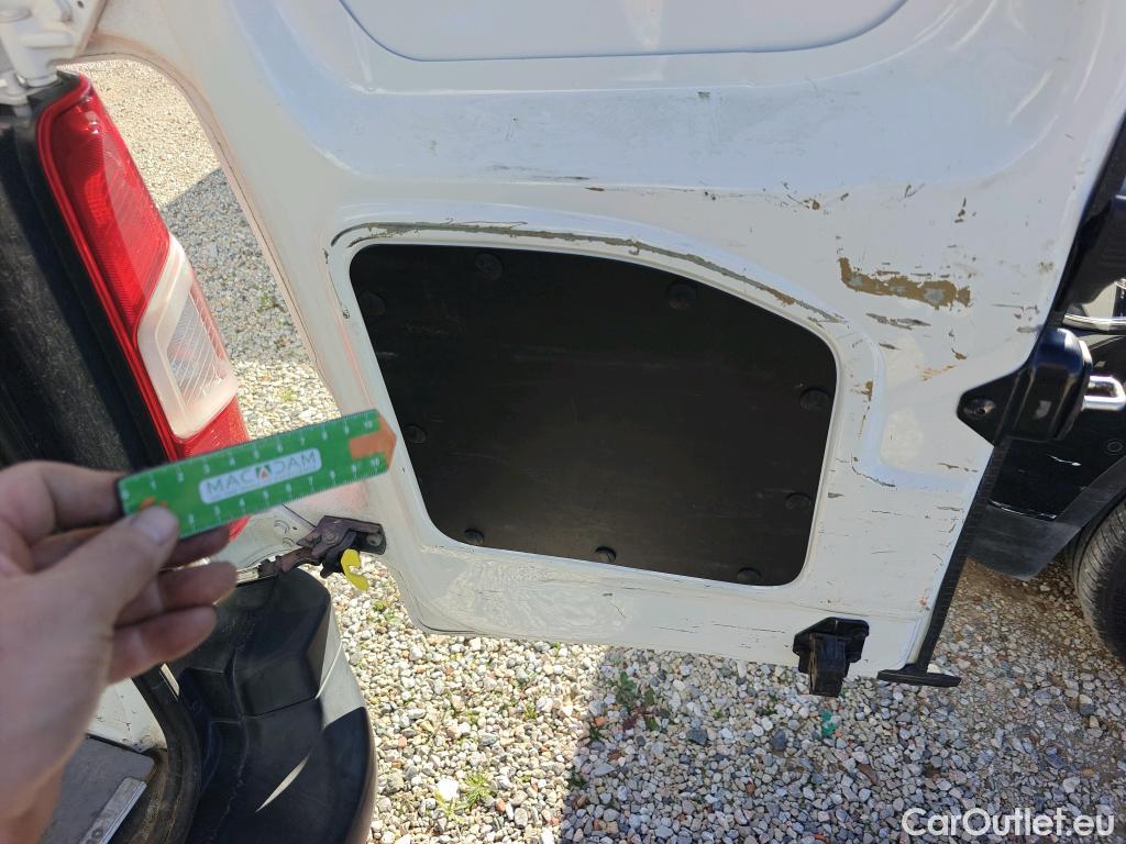  Opel  Combo OPEL  / 2018 / 3P / furgón derivado de turismo 1.6 TD S/S 74kW (100CV) Express L H1 650 #38