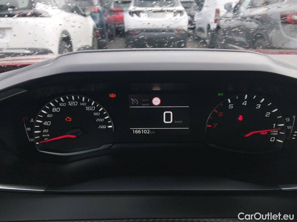  Peugeot  2008 PEUGEOT  / 2019 / 5P / todoterreno Active Pack BlueHDI 81kW (110CV) #33