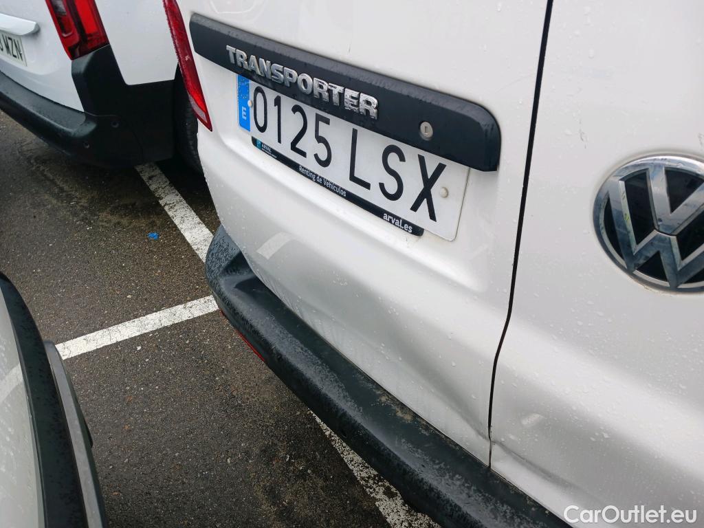  Land Rover  Discovery VOLKSWAGEN Transporter / 2020 / 4P / furgón Furgón Corto TN 2.0 TDI 110kW 4MO #3