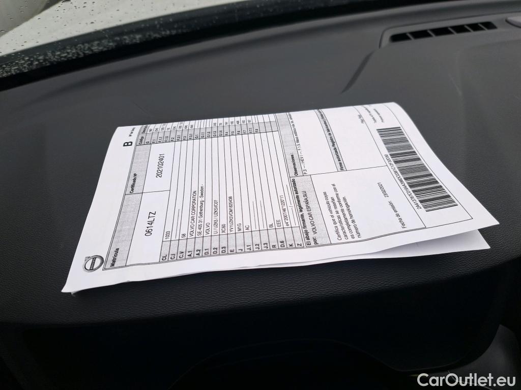  Volvo  XC60 VOLVO  / 2017 / 5P / todoterreno 2.0 B4 D AWD Momentum Pro Auto #8