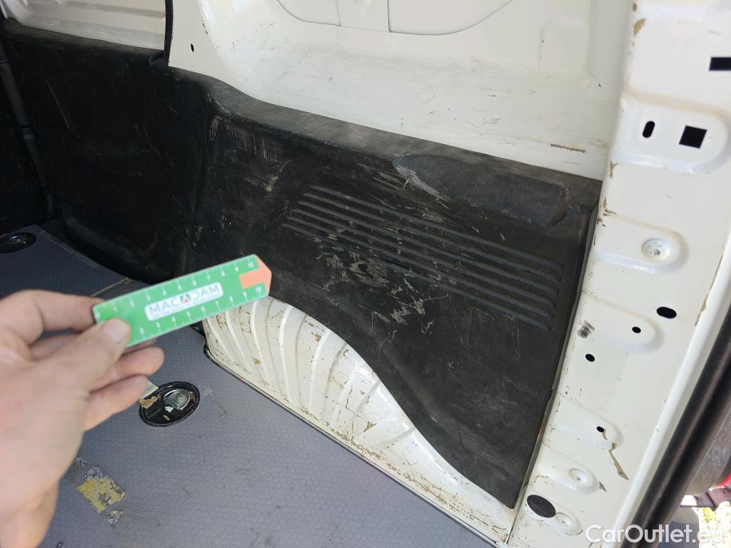  Opel  Combo OPEL  / 2018 / 3P / furgón derivado de turismo 1.6 TD S/S 74kW (100CV) Express L H1 650 #6