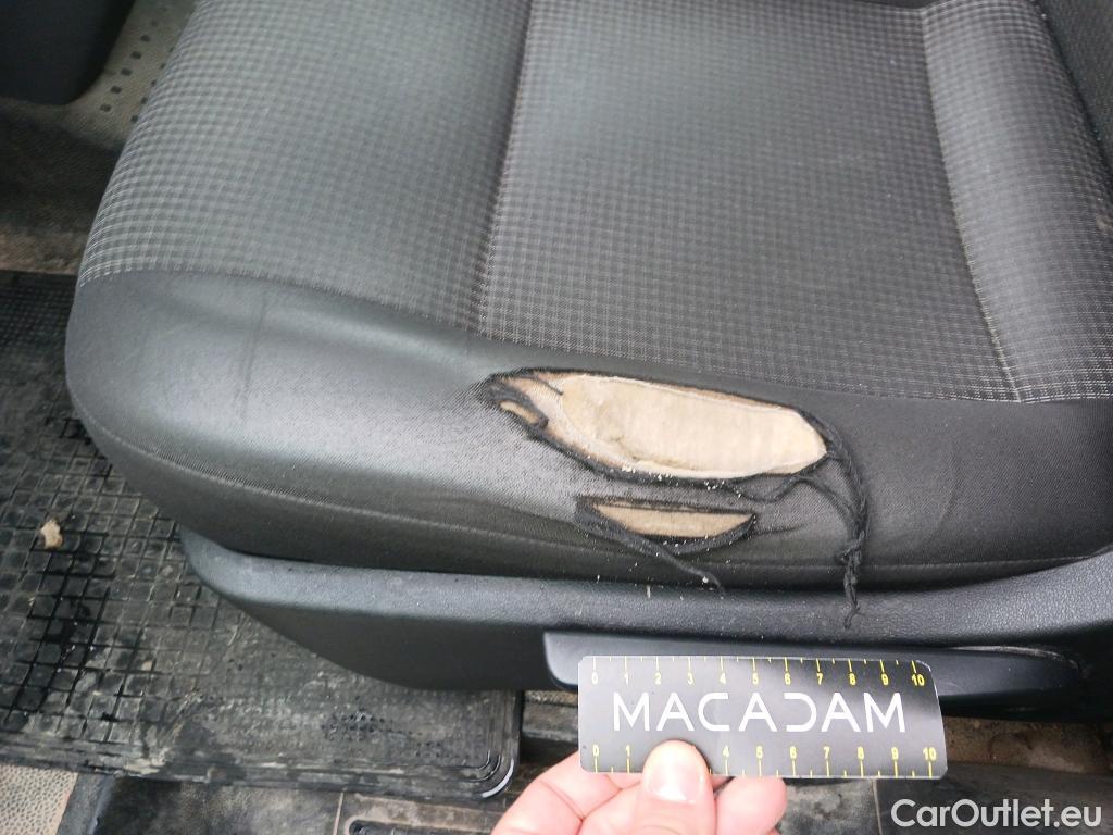  Land Rover  Discovery VOLKSWAGEN Transporter / 2020 / 4P / furgón Furgón Corto TN 2.0 TDI 110kW 4MO #19