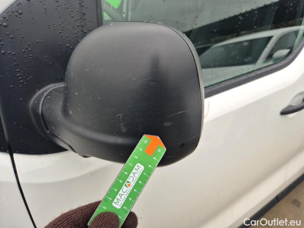  Opel  Vivaro OPEL  / 2019 / 4P / furgón 1.5 Diésel 74kW (100CV) M Std Express (CX) #18