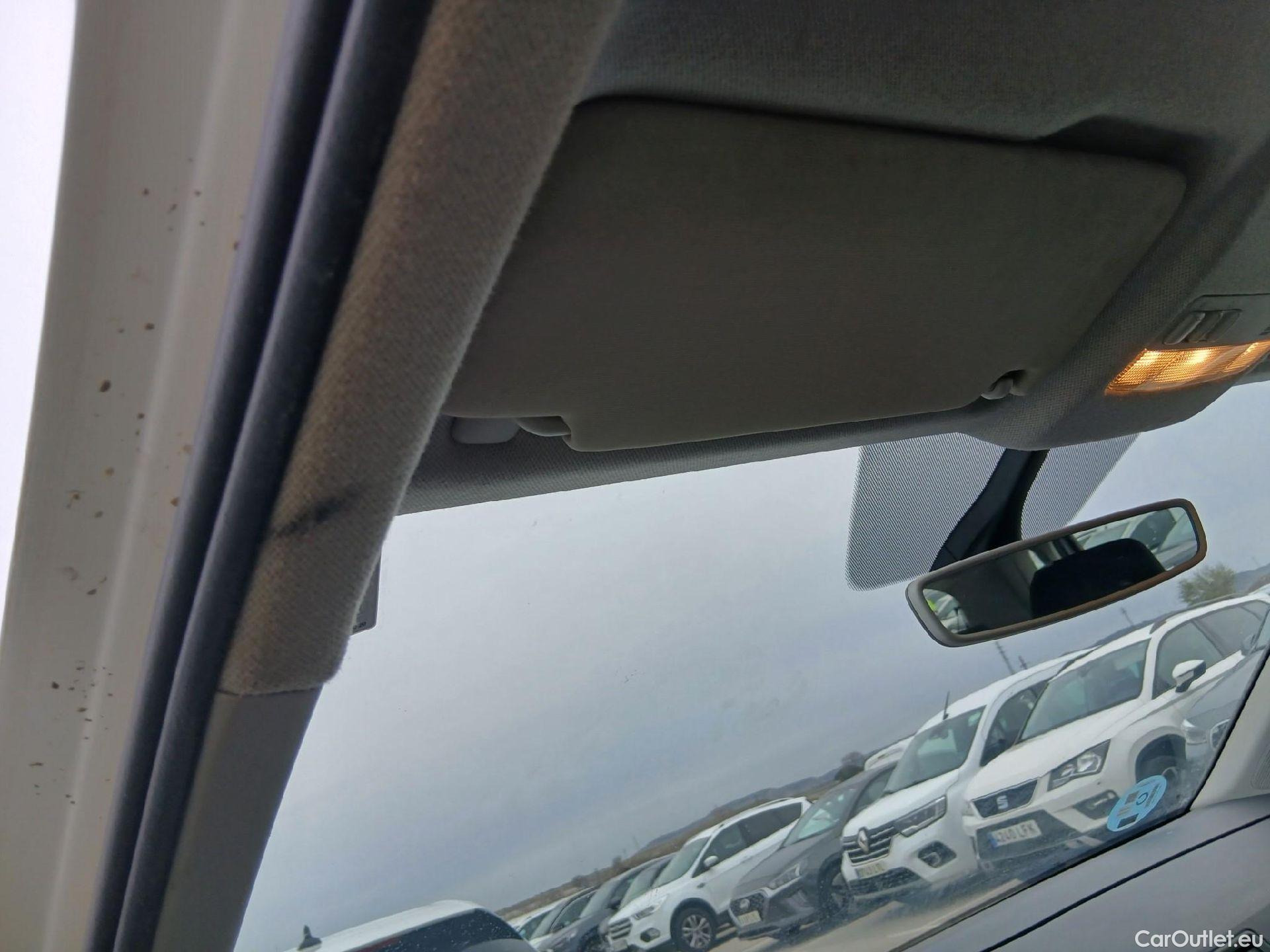  Seat  Arona SEAT  / 2017 / 5P / todoterreno 1.0 TSI 85kW (115Cv) Style Edition Eco (CX) #4