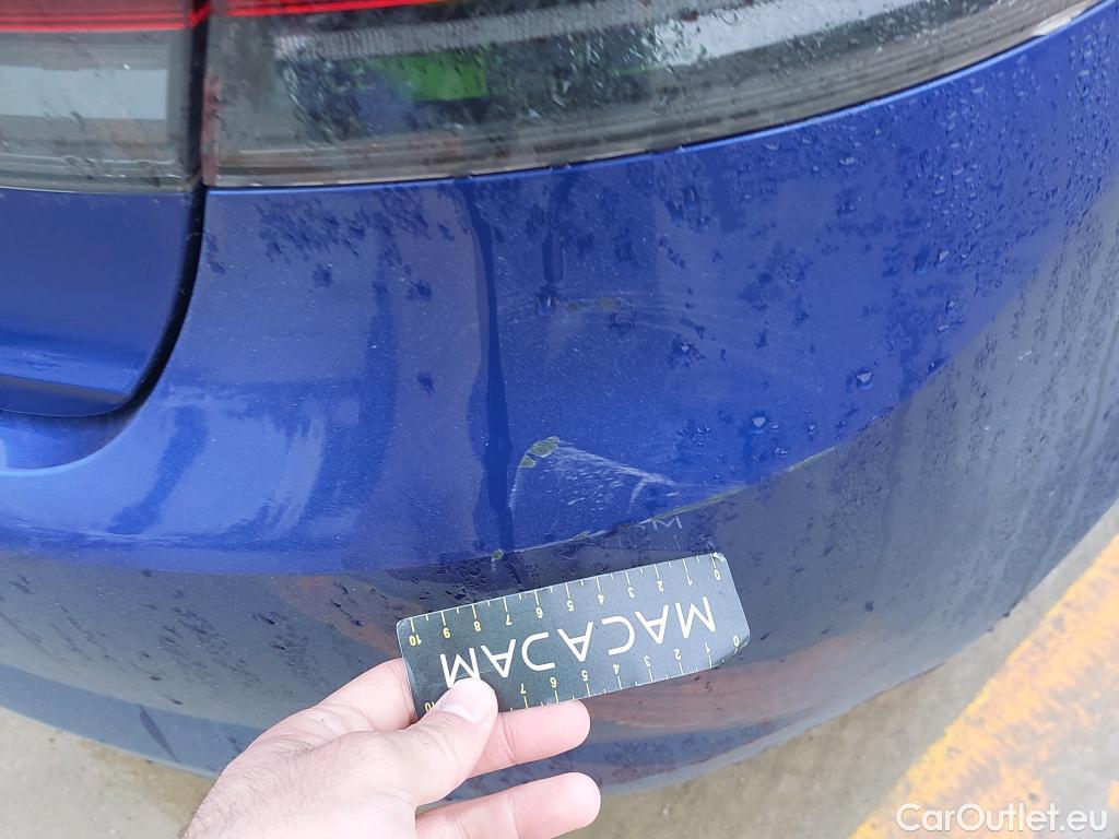  Renault  Megane RENAULT Mégane / 2020 / 5P / berlina con portón Zen Blue dCi 85 kW (115CV) EDC #24