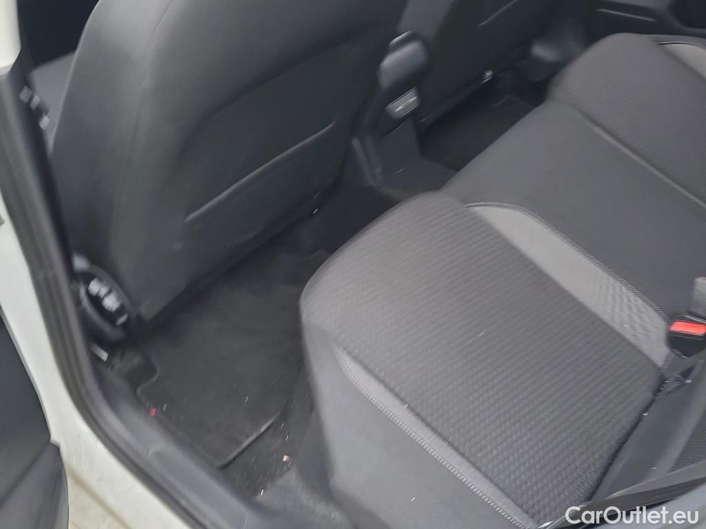  Volkswagen  Polo VOLKSWAGEN  / 2021 / 5P / berlina con portón Life 1.0 TSI 70kW (95CV) #30