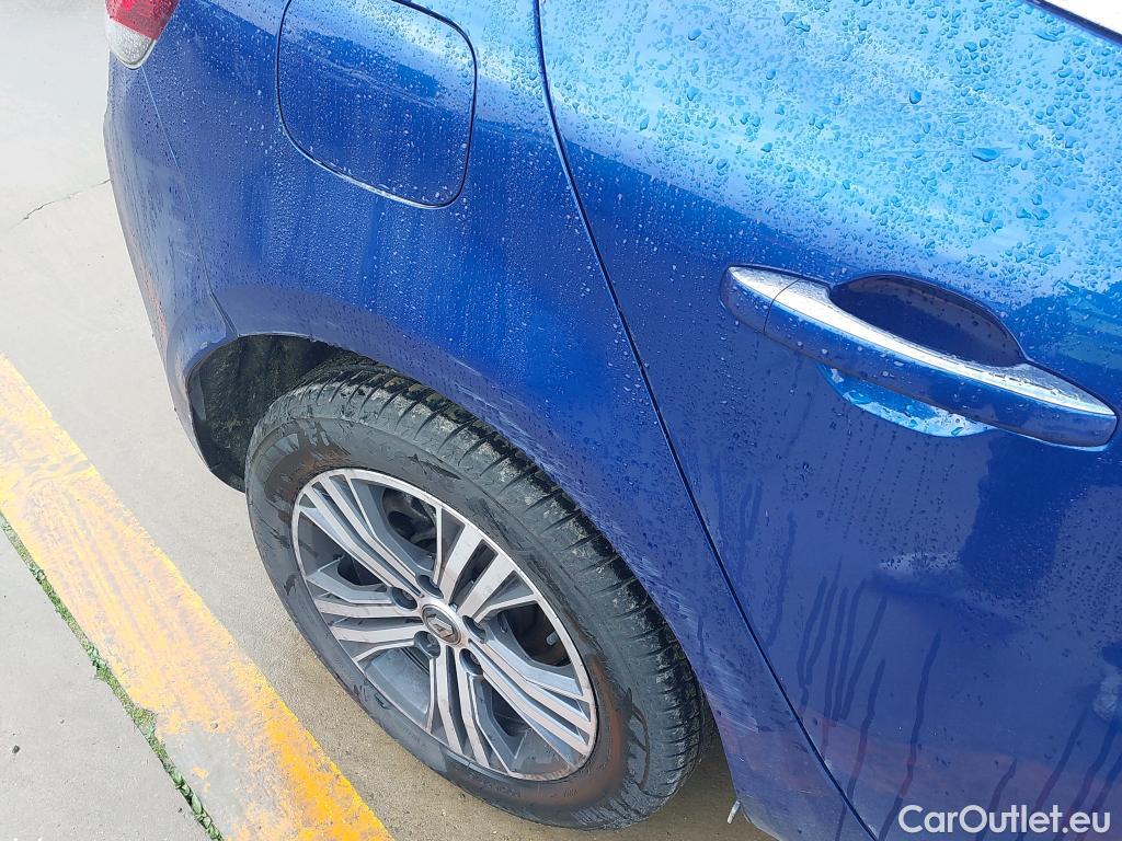  Renault  Megane RENAULT Mégane / 2020 / 5P / berlina con portón Zen Blue dCi 85 kW (115CV) EDC #13