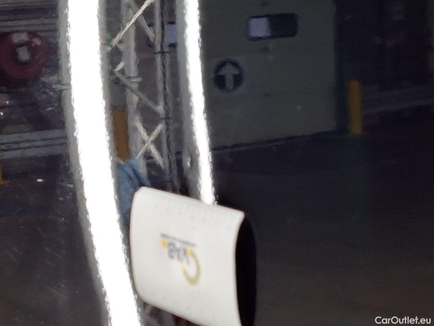  Hyundai   Ioniq Hyundai, FL'19, Hyundai 1.6 GDi ISG DCT Hybride Feel 5d #37