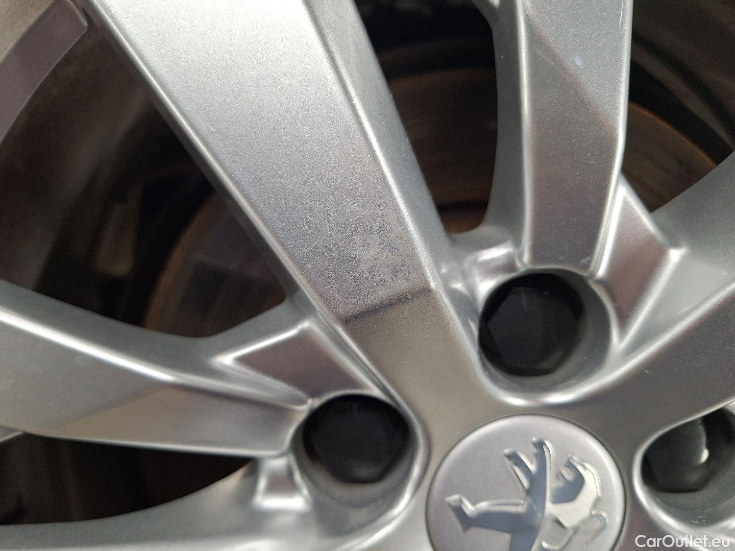  Peugeot  3008 Peugeot,  FL'20, Peugeot  1.5 BlueHDi 96kW S&S EAT8 Style 5d #8