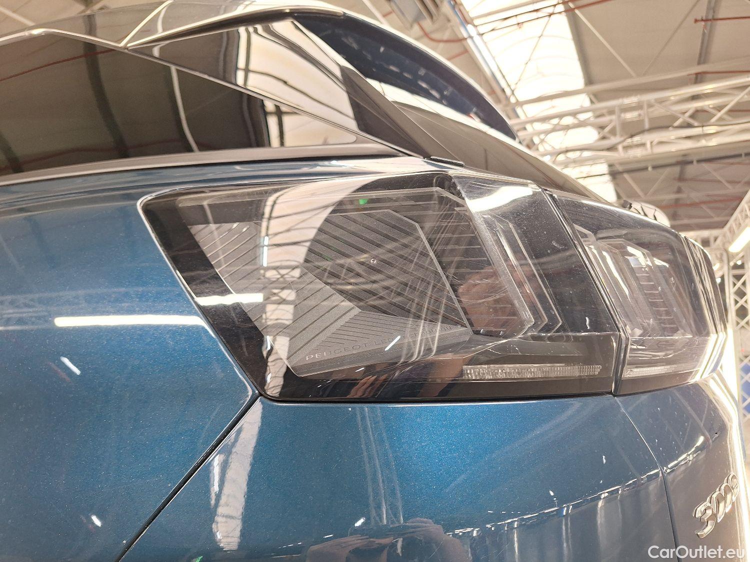  Peugeot  3008 Peugeot,  FL'20, Peugeot  1.5 BlueHDi 96kW S&S EAT8 Style 5d #37