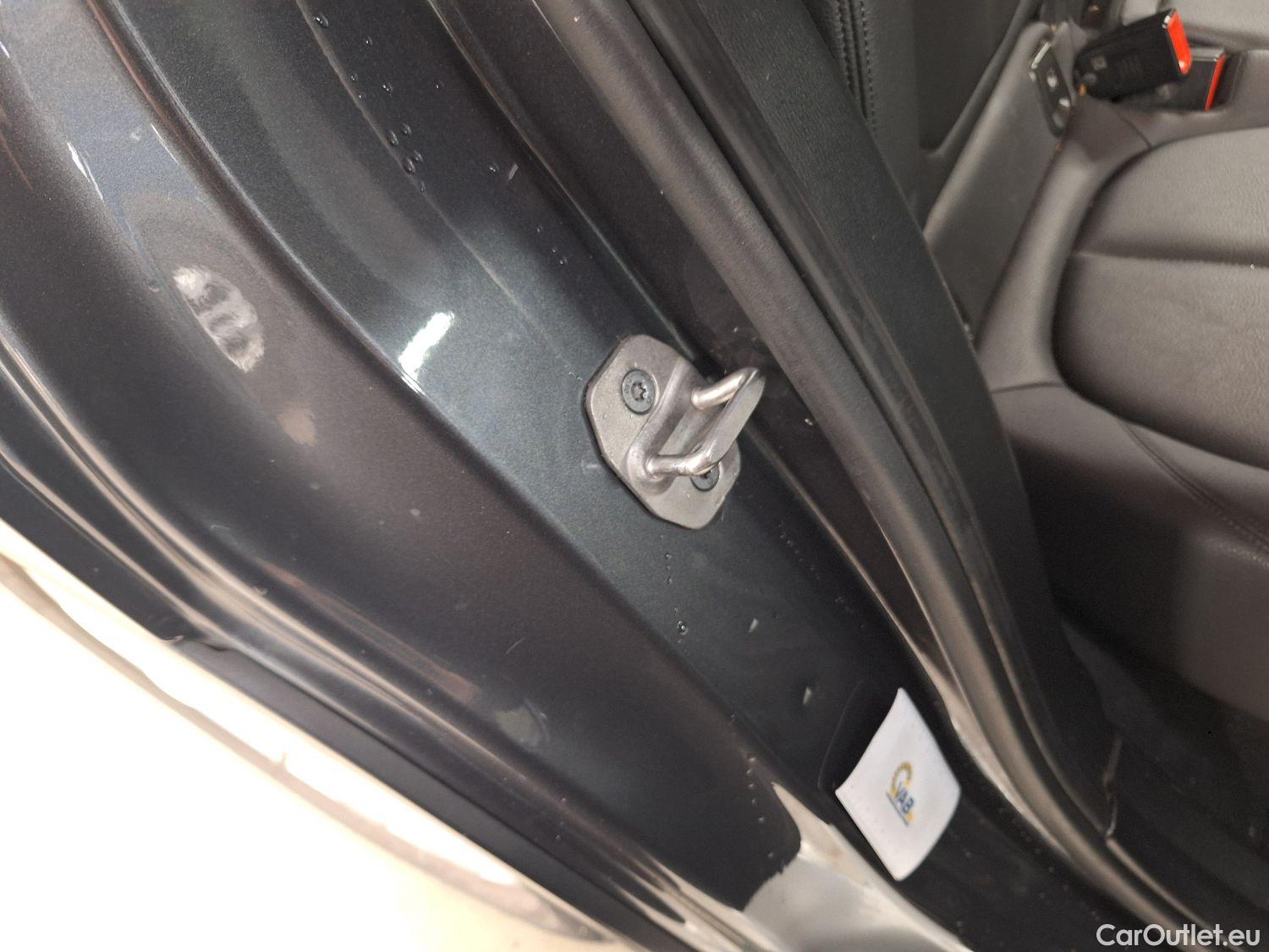  Bmw  X1 BMW,  FL'19, BMW  sDrive16dA (85 kW) 5d #38