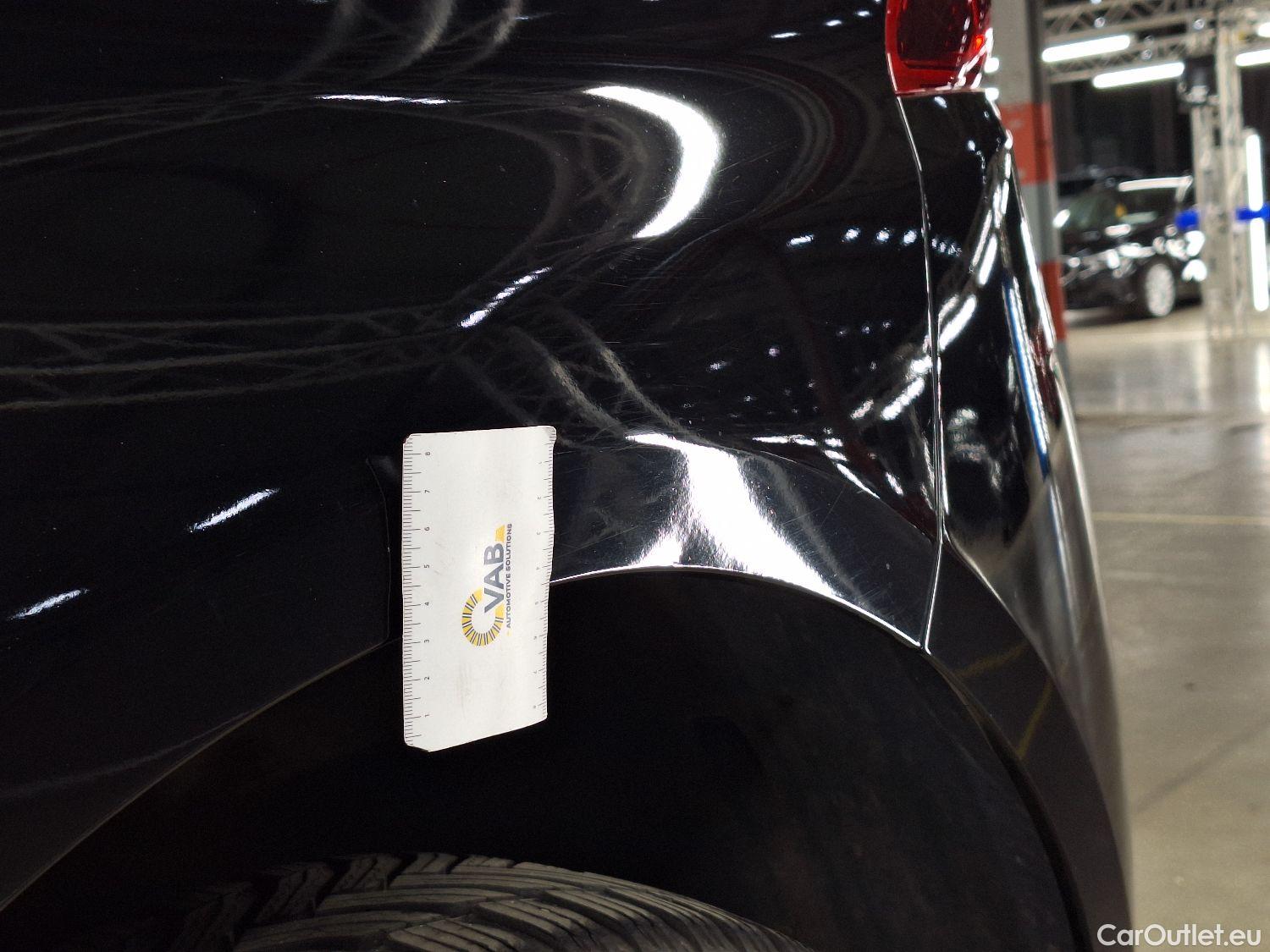  Peugeot  308 Peugeot,  FL'17, Peugeot  1.5 BlueHDi 130 S&S EAT8 Allure Pack 5 #28