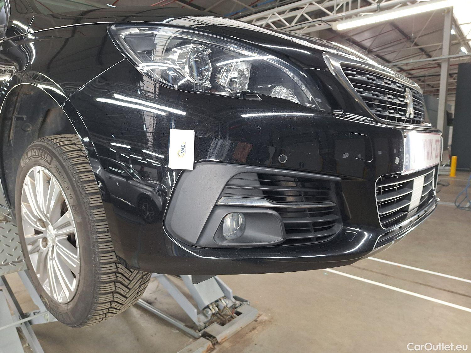  Peugeot  308 Peugeot,  FL'17, Peugeot  1.5 BlueHDi 130 S&S EAT8 Allure Pack 5 #8