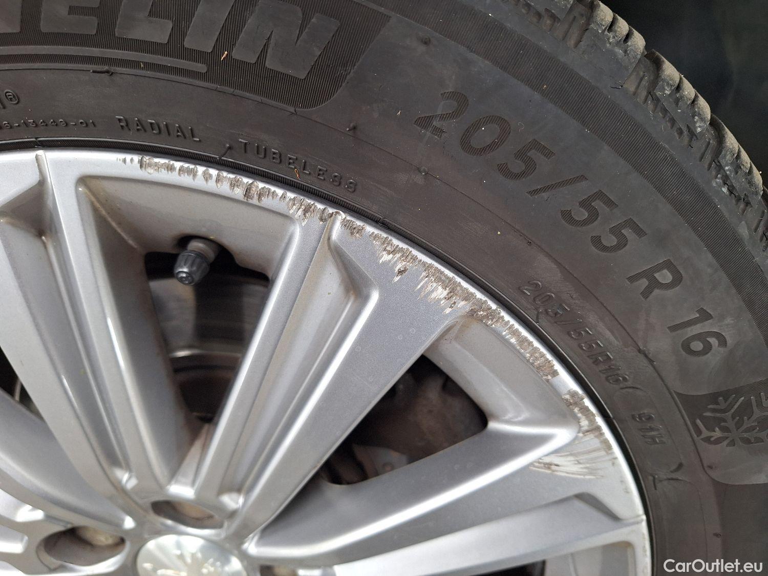  Peugeot  308 Peugeot,  FL'17, Peugeot  1.5 BlueHDi 130 S&S EAT8 Allure Pack 5 #10