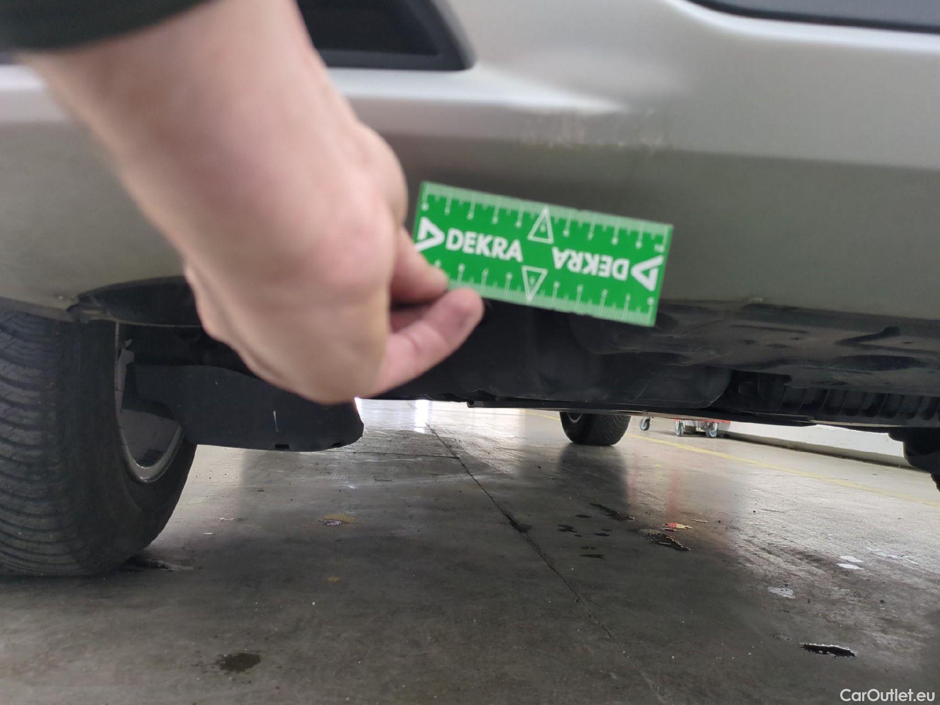  Opel   Grandland X Grandland X Elegance Business 1.5 130CV BVA8 E6d #12