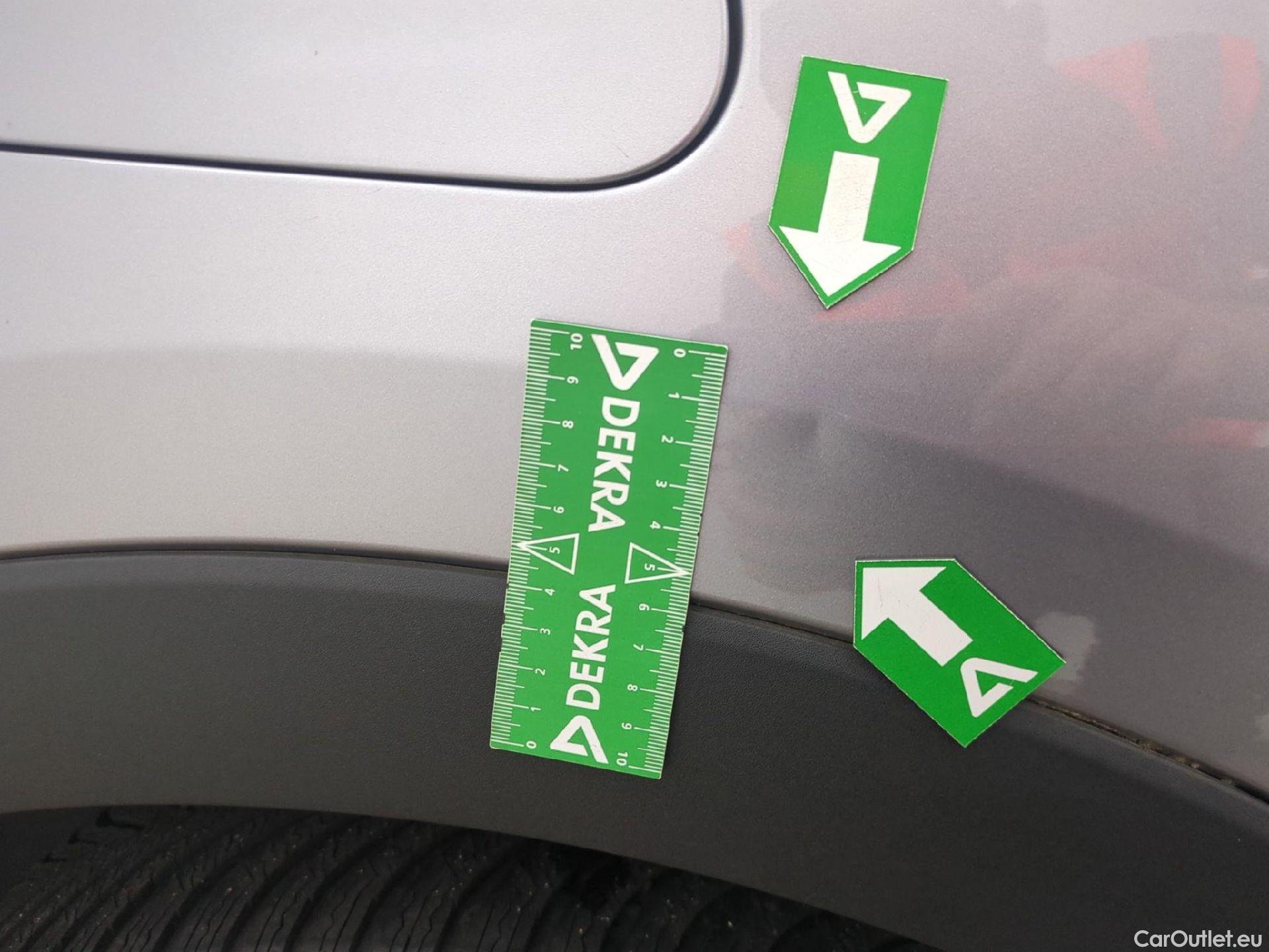  Opel   Grandland X Grandland X Elegance Business 1.5 130CV BVA8 E6d #17