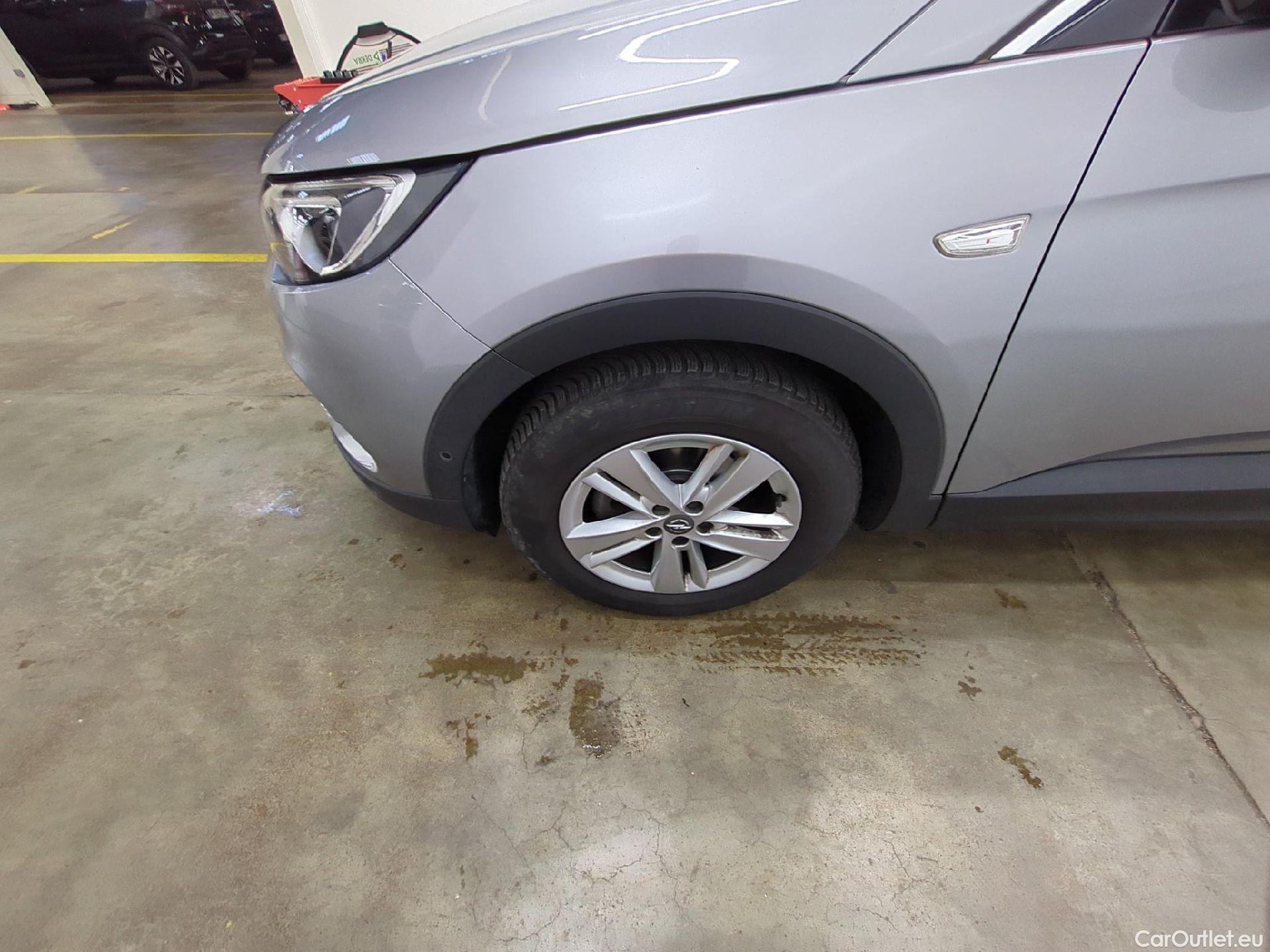  Opel   Grandland X Grandland X Elegance Business 1.5 130CV BVA8 E6d #1