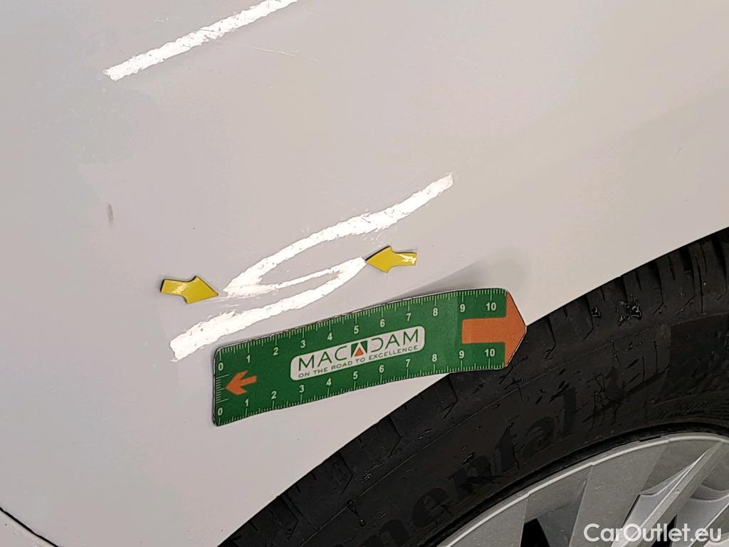  Toyota  Yaris TOYOTA  Hybride / 2019 / 5P / Berline Hybride 116h Dynamic Business Beyond Zer #4